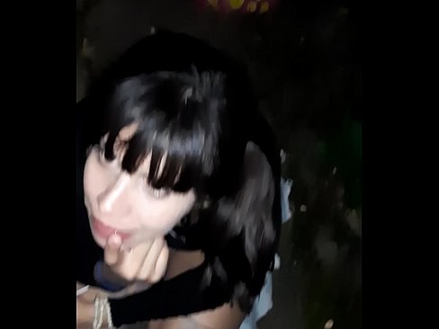 ❤️ ברחוב איבר מין נפוח בתמורה לממתקים פורנו vk ב-iw.cassino-vulkan646.ru